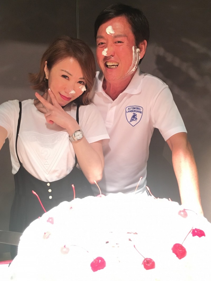 李翊君慶50歲生日！她曝老公「紅了人也變了」女兒回不來寫信勸「別給自己太大壓力」感動淚崩