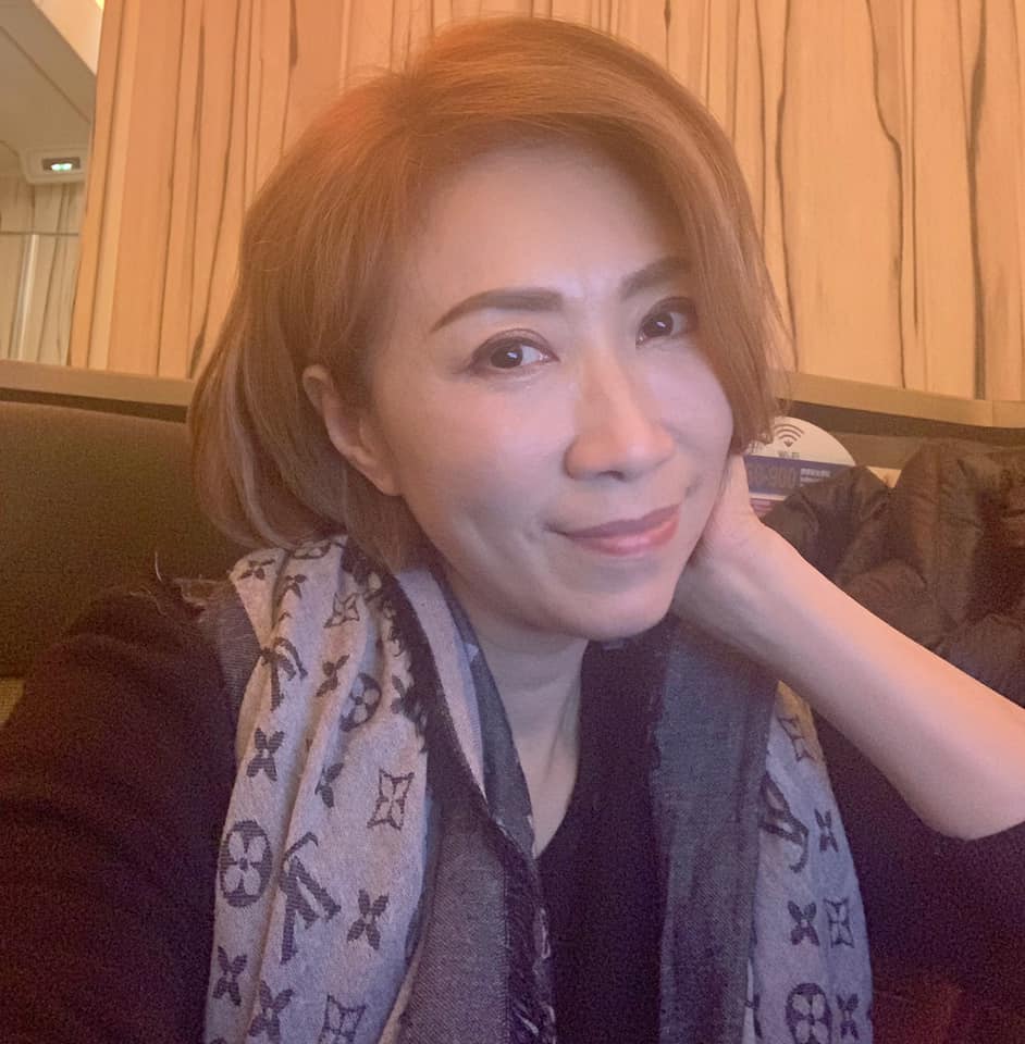 李翊君慶50歲生日！她曝老公「紅了人也變了」女兒回不來寫信勸「別給自己太大壓力」感動淚崩
