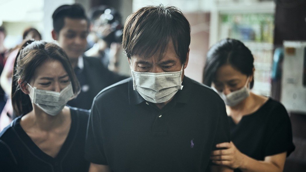 李翊君慶50歲生日！她曝老公「紅了人也變了」女兒回不來寫信勸「別給自己太大壓力」感動淚崩