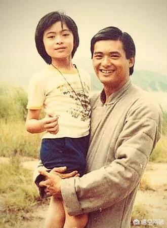 直擊10張明星絕版老照片：林青霞年輕時期太美，3巨星同框卻再也無法重現