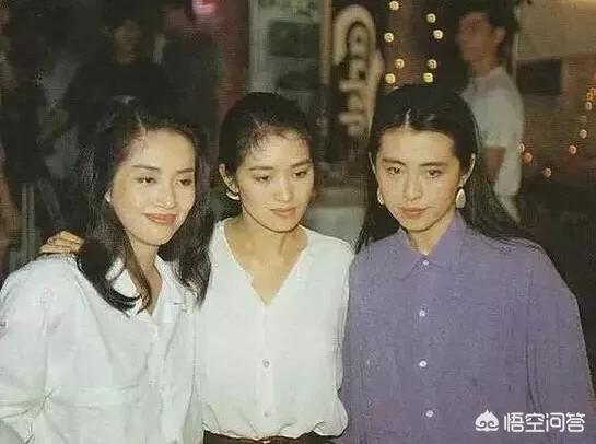 直擊10張明星絕版老照片：林青霞年輕時期太美，3巨星同框卻再也無法重現