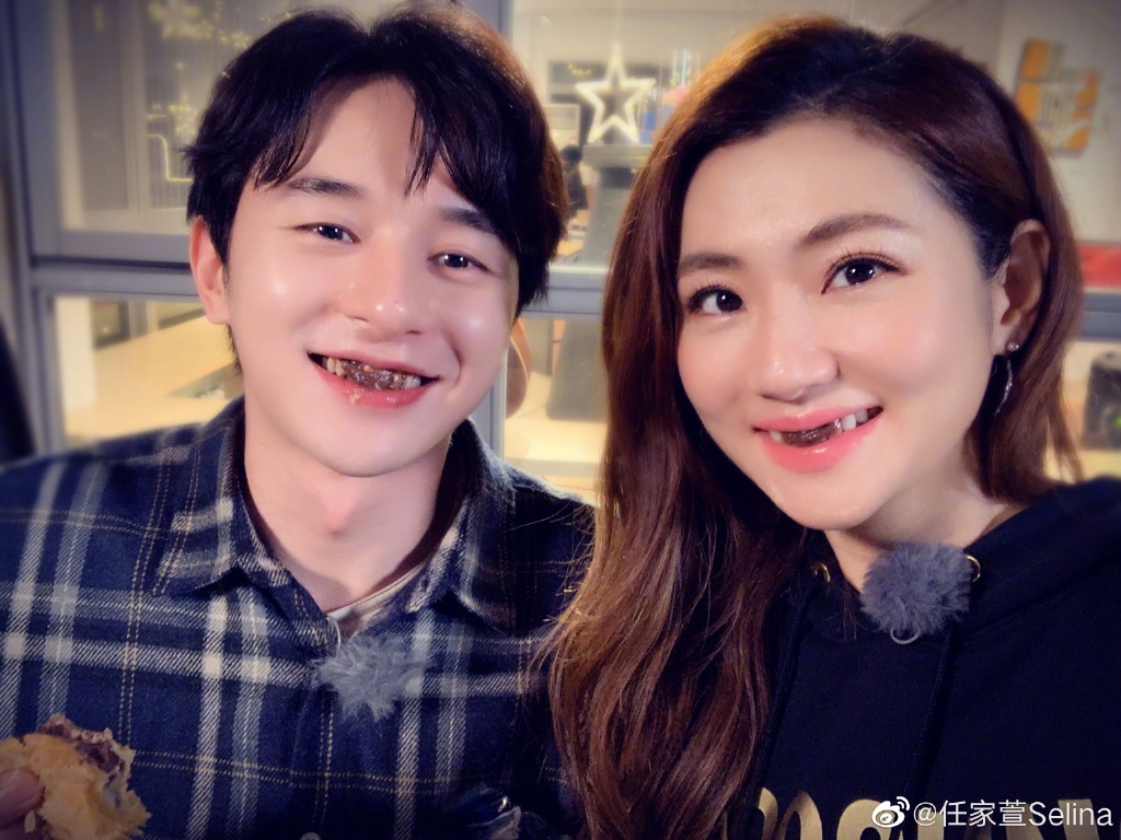 Selina宣布「交往小11歲張軒睿」轟動兩岸 曬放閃照「好姐妹Hebe激動留言」網崩潰:露出馬腳了!