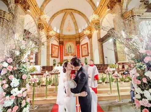 懷孕後老公給我請了個保姆,她出去買菜沒帶手機,接個電話我愣了