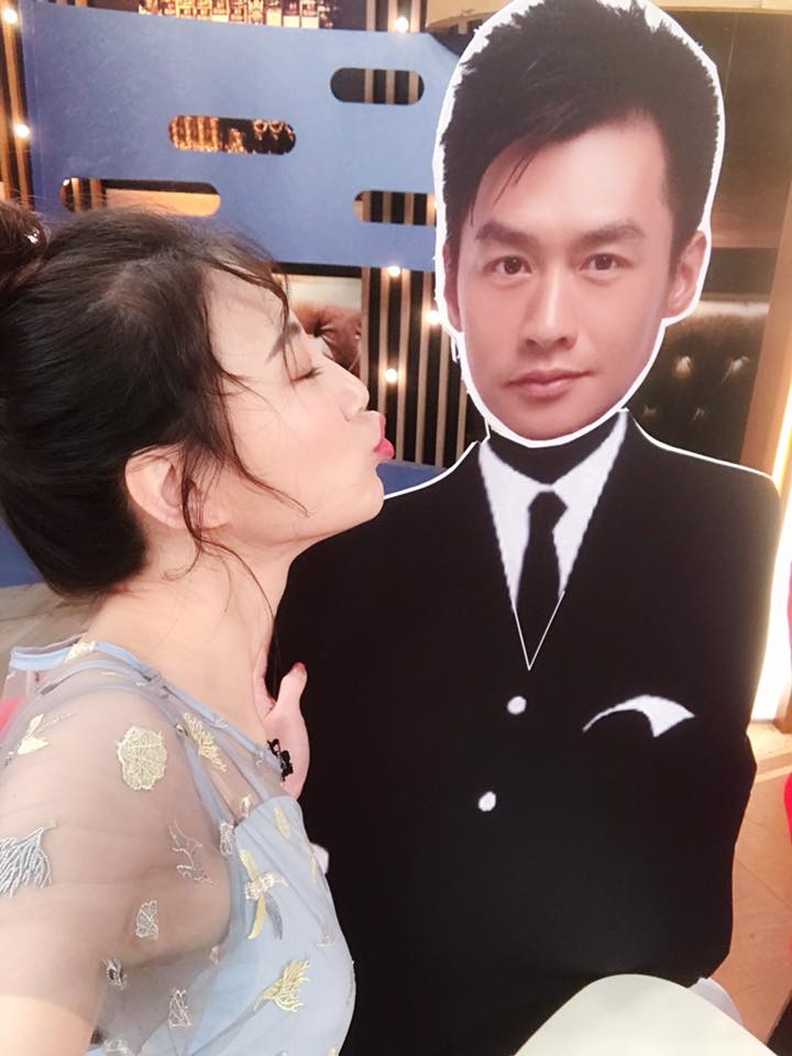 靠信任恩愛多年！沈世朋與舊愛方馨連搭兩劇「老婆不吃醋還感謝」　每天起床慶幸「賺到了」：老公好帥
