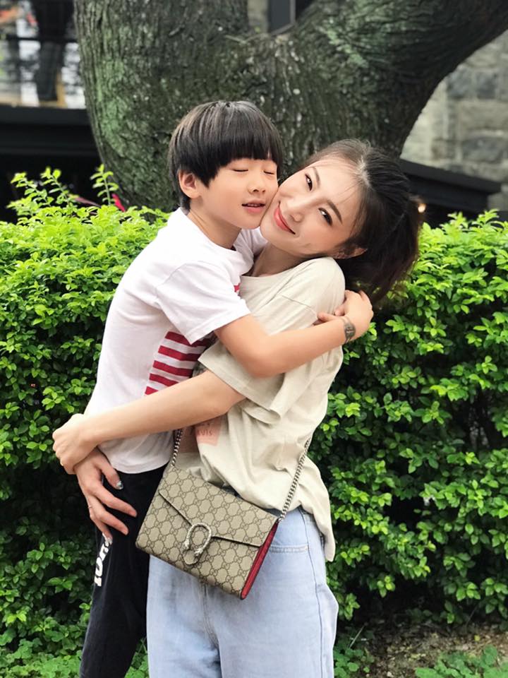 靠信任恩愛多年！沈世朋與舊愛方馨連搭兩劇「老婆不吃醋還感謝」　每天起床慶幸「賺到了」：老公好帥