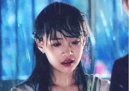 想要知道明星顏值多高？只要「一場大雨」就可以了，網友：看到圖二笑噴了啦