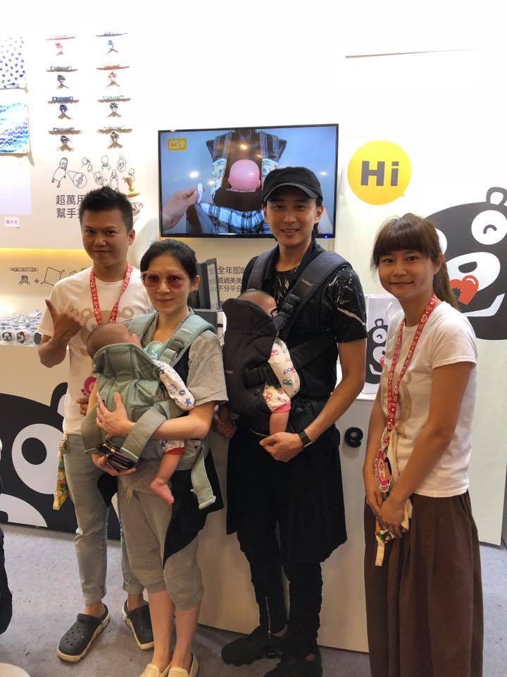 46歲顏嘉樂堅持親餵「高齡育兒一打二」嘆真不是人做的 曬4個月大龍鳳胎長相「遺傳大眼萌翻」