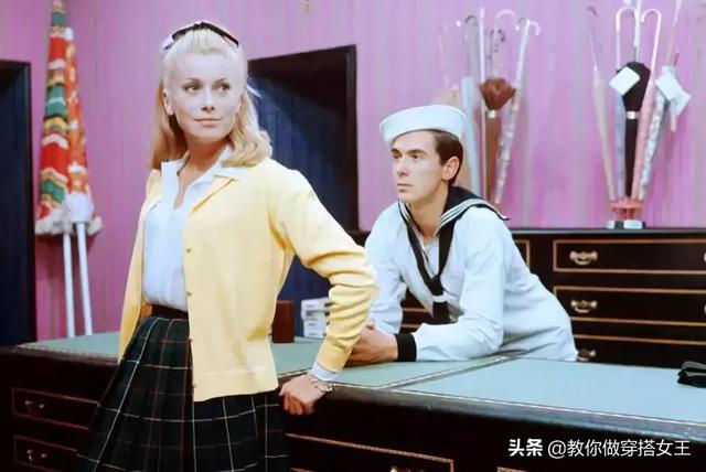 無懼年齡！法國「第一冰美人」叱吒55年「75歲如真人芭比」：真正的美人永不遲暮