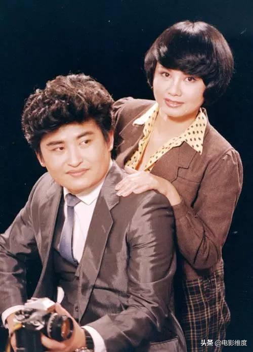 認識9天就閃婚！劉歡求婚「被朋友酸長得醜」妻子卻點頭   「相伴恩愛31年」眼神眾人羨：愛藏不住