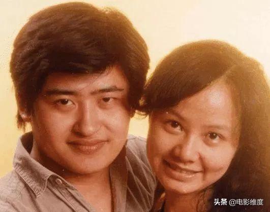 認識9天就閃婚！劉歡求婚「被朋友酸長得醜」妻子卻點頭   「相伴恩愛31年」眼神眾人羨：愛藏不住