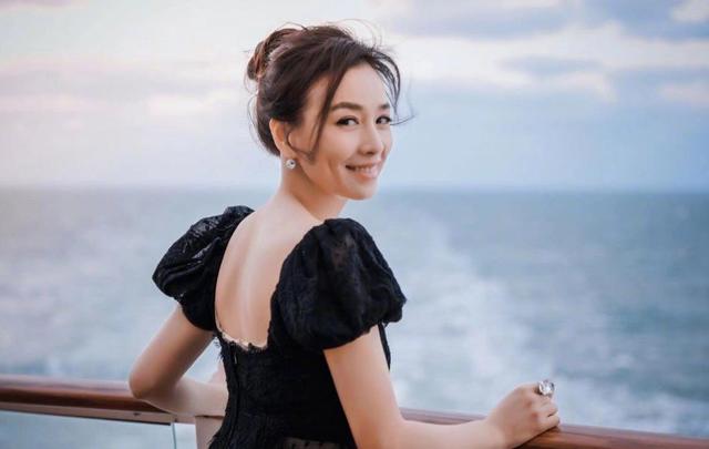 「曾背小三罵名」為懷孕做9次試管被扎千次終得子　轉行和老公經商「光稅就繳96億」成圈內富豪