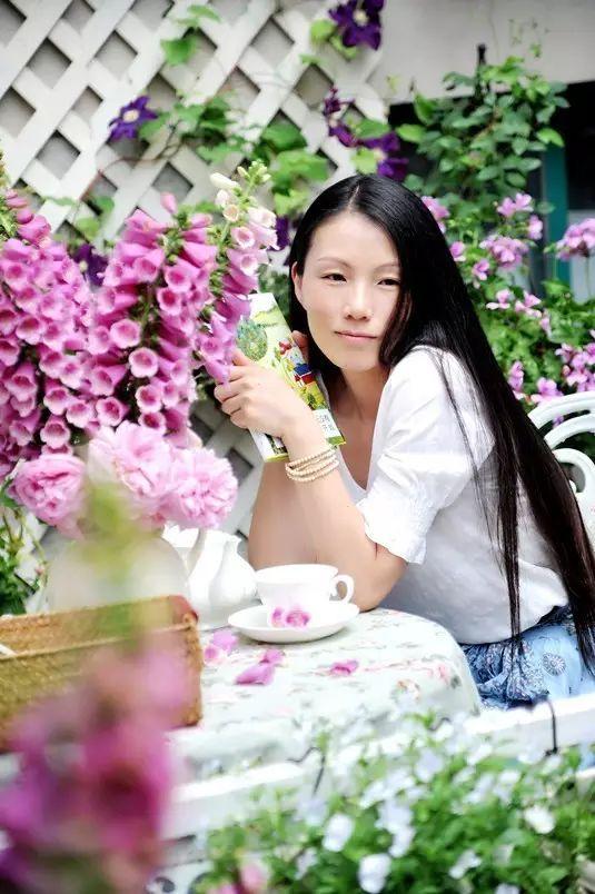 她花10年「打理60㎡花園」！從無到有「美成人間仙境」  活像仙女人人羨：滋養花也滋養自己