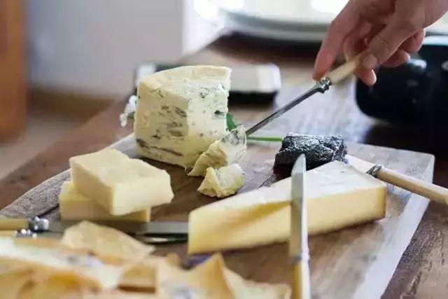 她13年前花光積蓄「買下700畝地」被笑瘋狂！如今「荒地→世外桃源」人人羨：花草為鄰人間仙境