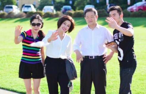 「歷經三段失敗婚姻」第四任富豪丈夫苦追30年才成功　婚後「千萬豪宅轉名下」今62歲被寵成像公主