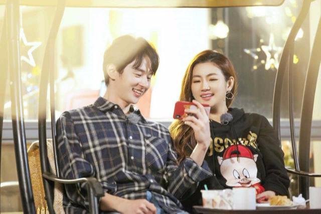 官宣戀愛10天後，38歲Selina承認單身，男方稱11歲年齡差難以克服！