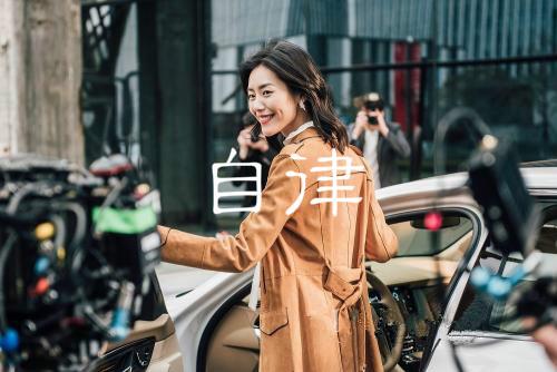 為什麼女人可以「越老越氣質優雅」？專家透露「3簡單秘訣」和心理學息息相關