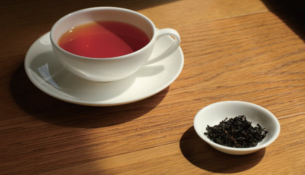 比綠茶更油切！一天2杯紅茶「腰下腹肥肉」消光光　專家證實：「這個時候喝」瘦更快！