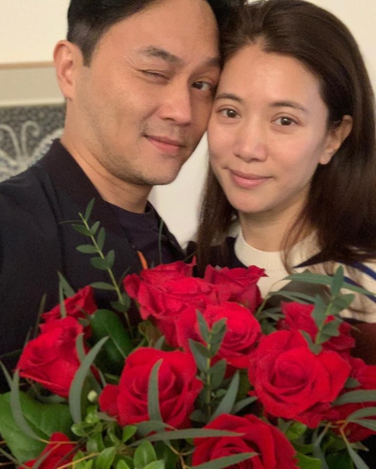  袁詠儀曝夫妻甜蜜「只是剛好被拍到」！坦言感情「沒傳言那麼好」鬆口洩遺憾與老公有關：怕兒子怨我