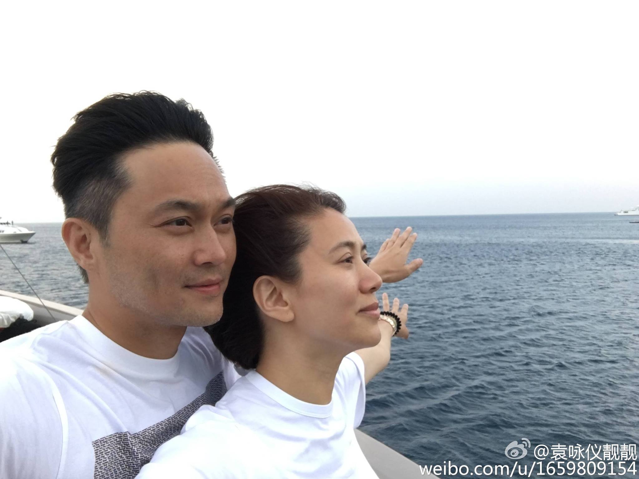  袁詠儀曝夫妻甜蜜「只是剛好被拍到」！坦言感情「沒傳言那麼好」鬆口洩遺憾與老公有關：怕兒子怨我