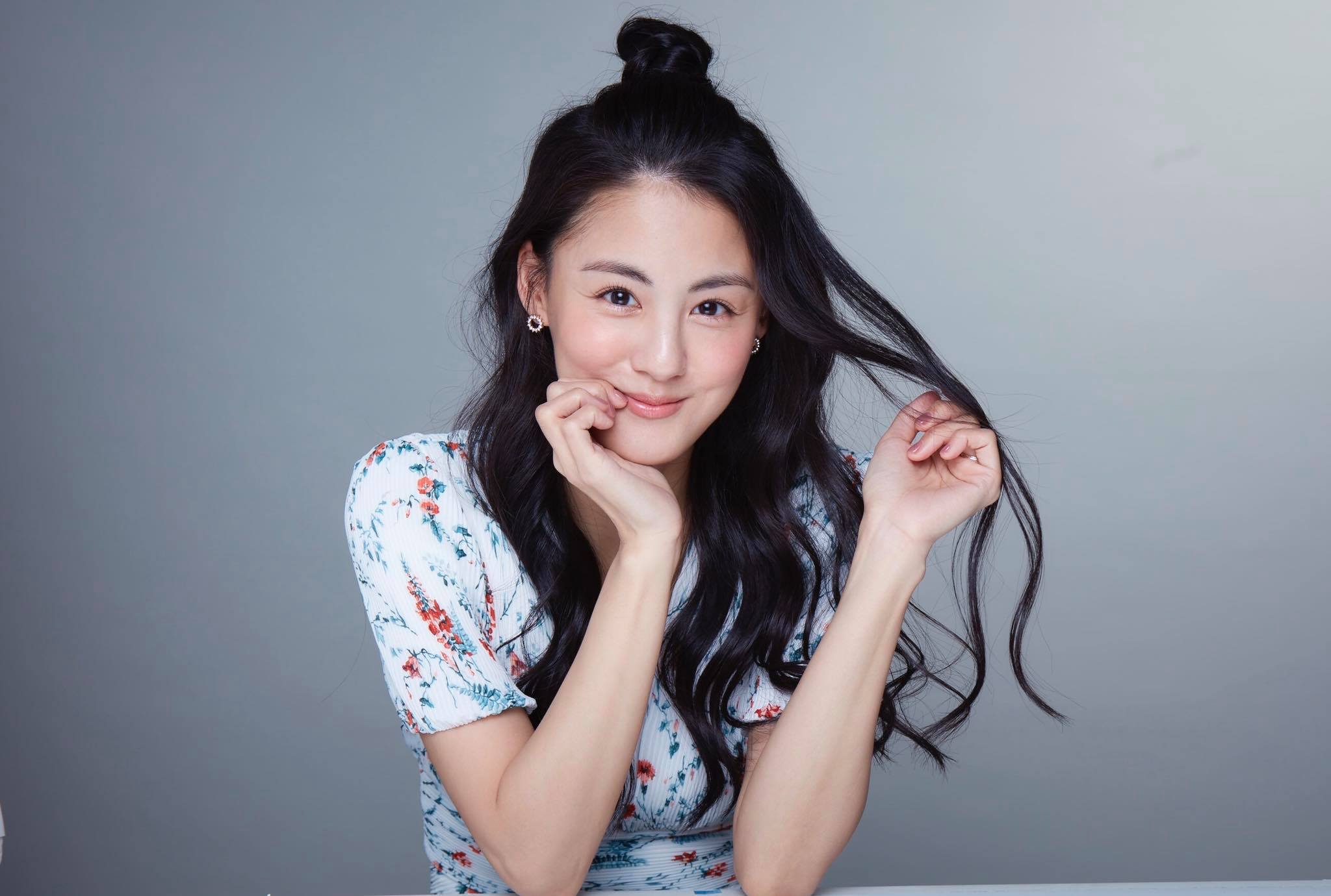 女星從麵攤女兒成貴婦！不忘從小「曾和爸爸打拚」…如今父女攜手傳承美味「帥爸長相成亮點」