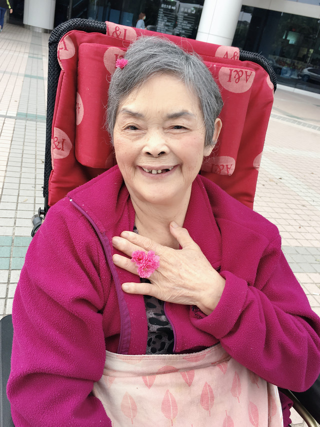 《大時代》梁佑南哽咽：我好怕失去媽媽！「失智母強制送醫」擔心她再也認不出急報答母愛