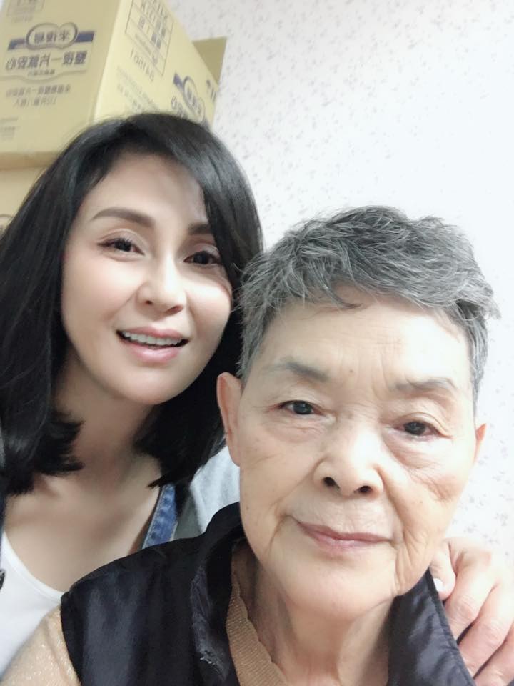 梁佑南80歲母失智！自責不懂事「曾傷媽媽的心」：她只是想看孫子　「用照片寫日記」努力修好母女關係