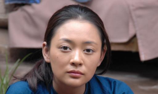 「當紅為愛淡出演藝圈」7年婚姻卻換來丈夫拋棄　今「前夫再娶當爸」她仍孤身一人