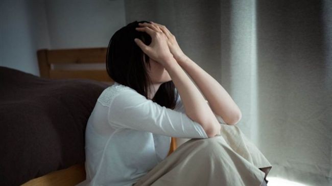 媽媽不過母親節！女孩天真笑「媽媽總是躲進房間」　某次好奇翻出「藏衣櫃弟弟照片」淚崩：長大才懂