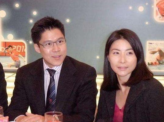 她嫁豪門「不到1年產子獲3億」高齡產三胎婆婆：天天都獎勵　和老公相愛14年無緋聞：是真愛