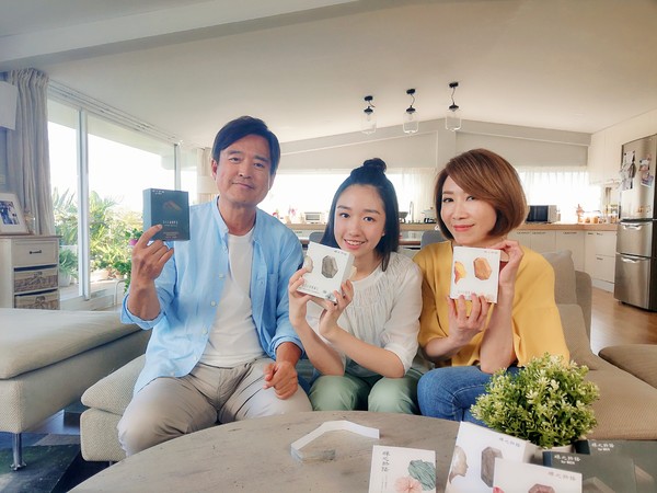 李翊君結婚19年「對檢場採完全放任」不怕老公偷吃　思念獨生女「一路哭回台灣」不准女兒交老外
