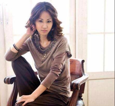 一生都在還債！童星出道「被爸爸當搖錢樹」遭前夫騙當擔保人　「兒2歲判智力不足」近況令人唏噓