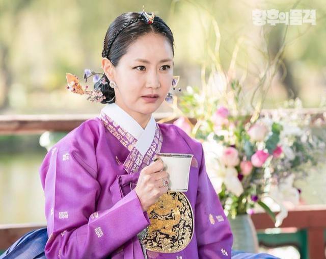 一生都在還債！童星出道「被爸爸當搖錢樹」遭前夫騙當擔保人　「兒2歲判智力不足」近況令人唏噓