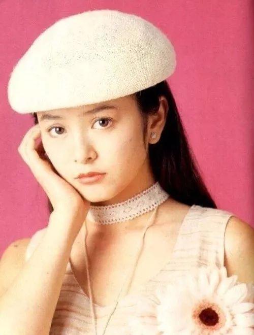  前夫一句話毀她復出之路！「洗腳水」葉蘊儀14歲走紅23歲閃婚「27歲失婚跌落谷底」  如今46歲浴火重生美翻