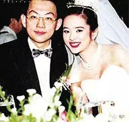  前夫一句話毀她復出之路！「洗腳水」葉蘊儀14歲走紅23歲閃婚「27歲失婚跌落谷底」  如今46歲浴火重生美翻