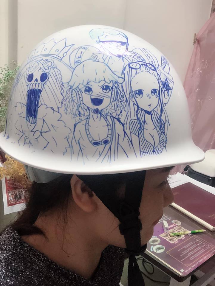 戴著滿滿驕傲！12歲女兒「親手畫爸爸的工地帽」驚為天人　加碼曬出作品「不敢相信只有國小」