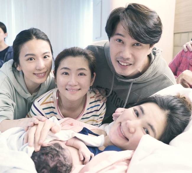 媽媽好偉大！Ella憶生兒後「打噴嚏就閃尿」失禁3年　護墊也沒用「整件褲子都濕掉」：不敢跟人說