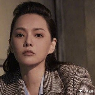 小哈利長大了！伊能靜曝光兒子超猛「全A成績」　帥氣挺拔背影照「往旁一看」網驚：兒子交女友？