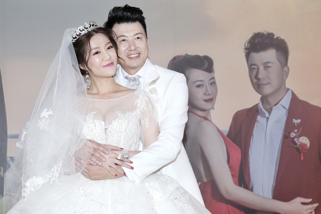 文汶「嫁吳皓昇1年」抱怨：很久沒感受到溫暖　博士班休學「創業當老闆」家務老公一手包辦