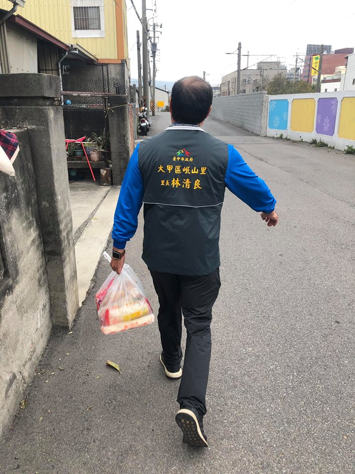 母親節前媽媽走了！3姐妹沒錢辦後事「暖里長幫籌10萬」　突然祂化飛蛾顯靈：來道謝了