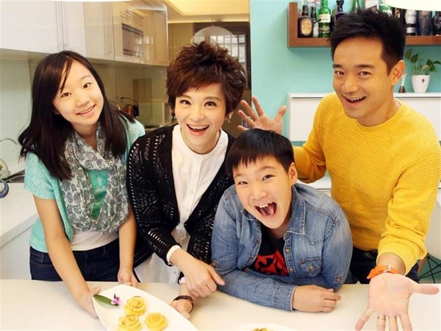 還戴著前男友婚戒！張珮珊結婚24年「為了岑永康悔婚」　吐露心聲「忍不住想分手」