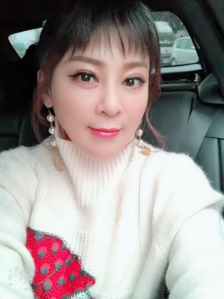 16歲就出道！55歲本土女星「剛出道青澀嫩照」曝光　30年前「顏值贏過大票明星」網讚嘆：真的厲害