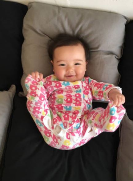 最棒成長紀錄！暖爸「把女兒身高刺腿上」　女兒全程陪伴「忽然間超Q舉動」他融化：長到哪刺到哪