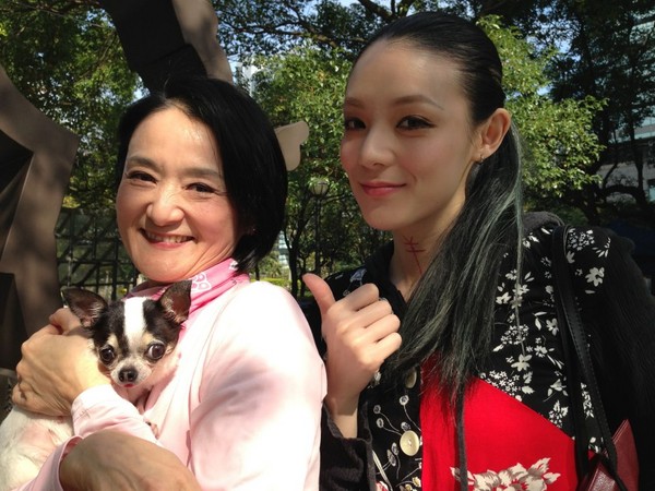 譚艾珍小一雙親離婚「休學照顧失智爸爸」不喊苦　「待失智婆婆如母親9年」女兒患憂鬱她從沒放棄