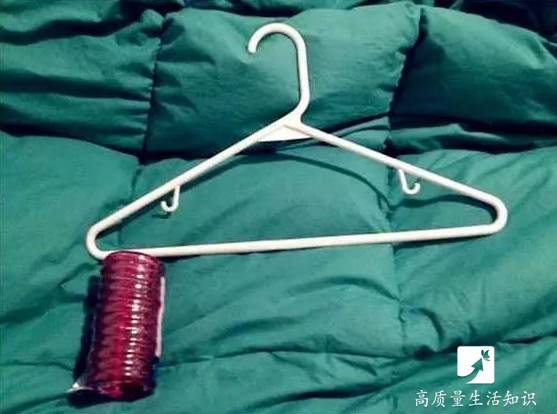 衣架其實應該倒過來用「收納衣服、鞋子」非常實用！看完不得不服
