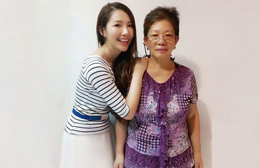 23+48=2！女星逃避事實「媽媽曾是國中老師不會失智」　悲痛「忘了我是誰」顧母7年花費逾千萬