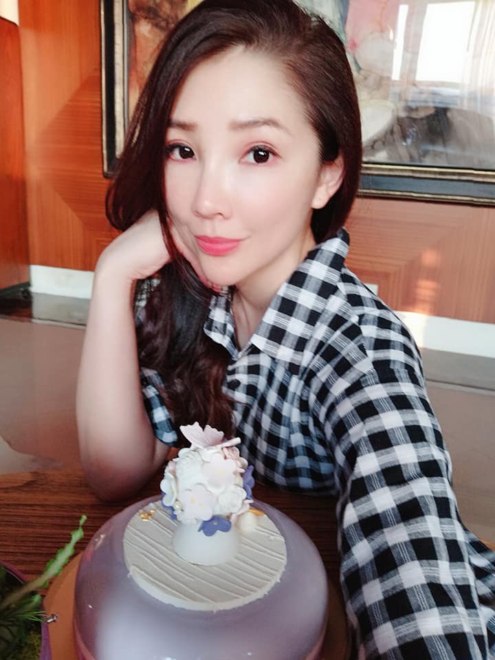 23+48=2！女星逃避事實「媽媽曾是國中老師不會失智」　悲痛「忘了我是誰」顧母7年花費逾千萬