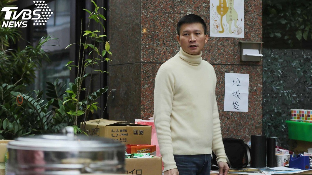 未婚生女被拋棄！丁國琳曝「孩子爸轉頭娶別人」：驗DNA也沒用　淚謝霸氣男星「給她100萬養孩子」
