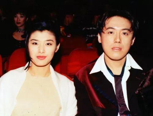 躲在背後的女人！經歷風雨40年「12歲相識、17歲戀愛」　張宇允諾「要再當7世夫妻」：沒有妳人生不完整