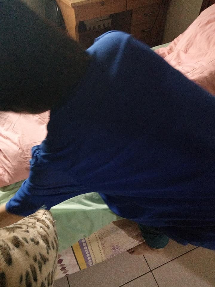 和男友吵架！女兒哭搬回家看到「媽媽彎腰替她鋪床」　發現小細節秒鼻酸：「只有妳把我當公主疼」