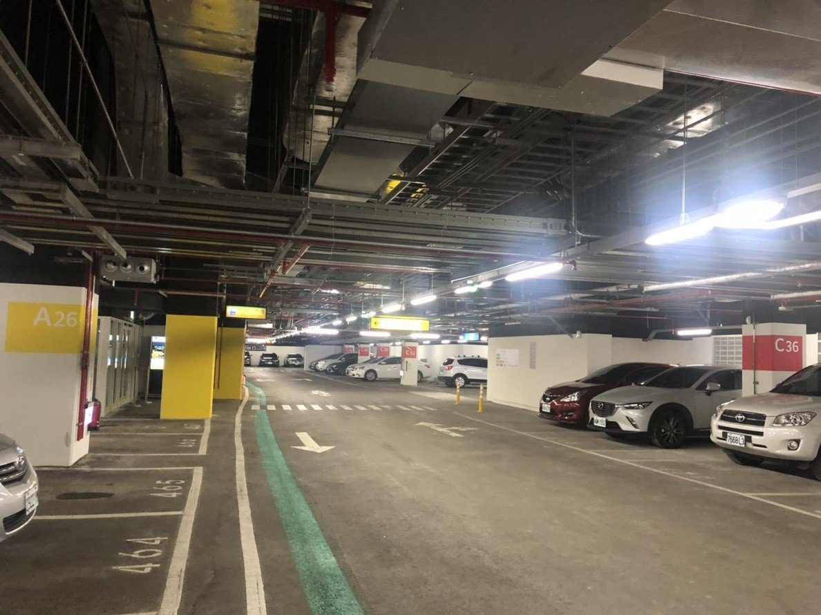 只停3小時！停車費用「累積8千5」車主傻眼：什麼狀況　仔細一看「機器裡有陷阱」很多人都吃過虧